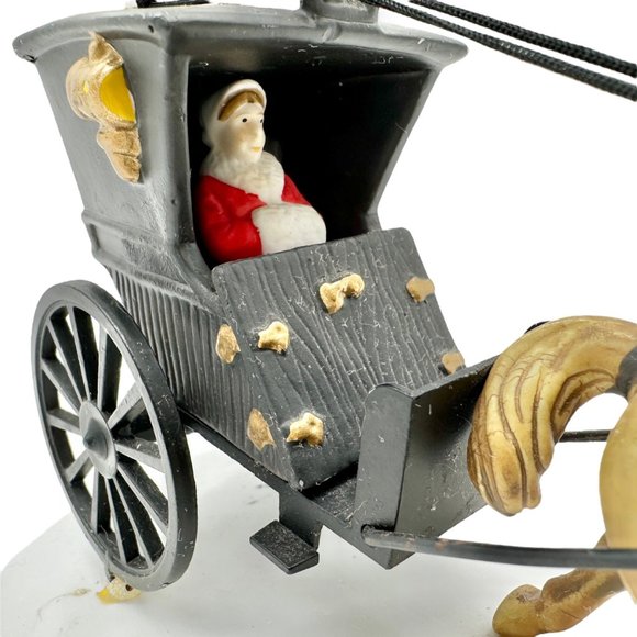 Vintage Dept 56 Kings Road Cab Figurine Horse Buggy 1989 - Picture 5 of 9
